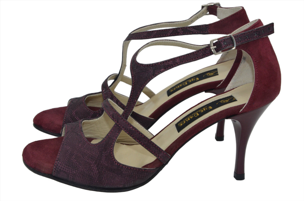 red tango shoes.Women Dance Shoe, Argentine Tango, Tango Shoes. Milano Tango.